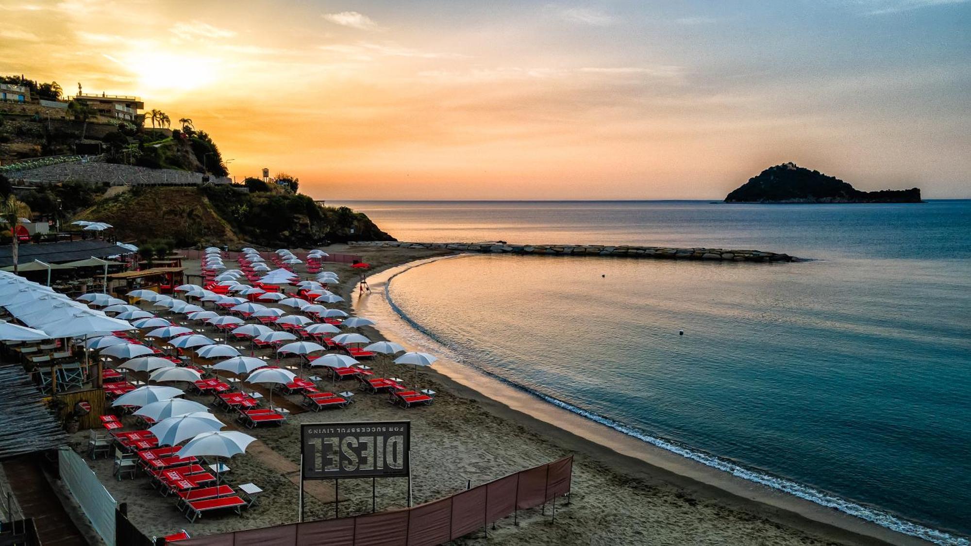 Baba Residences Alassio Exterior photo